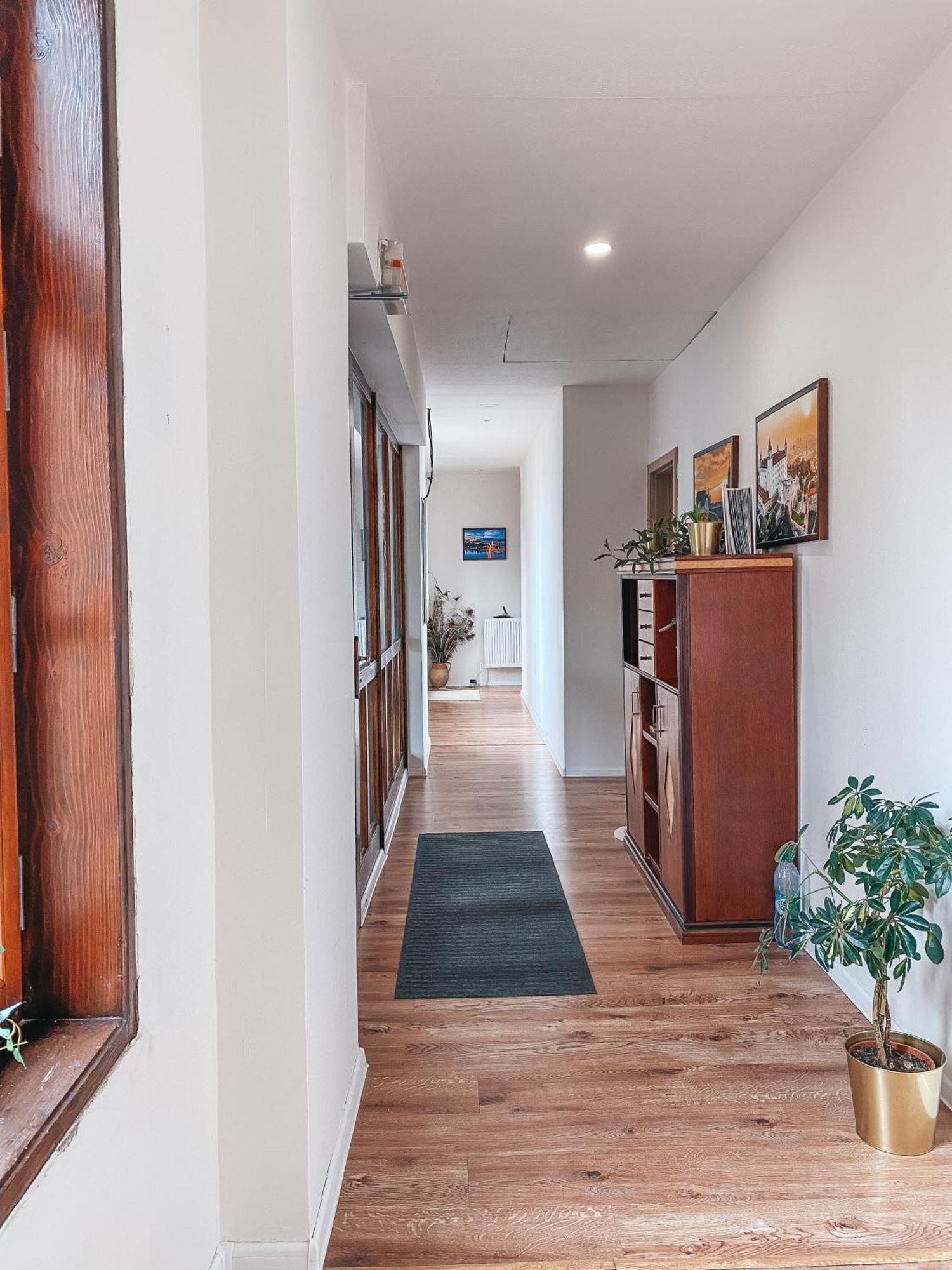 Blue Lotus Apartments Братислава Экстерьер фото